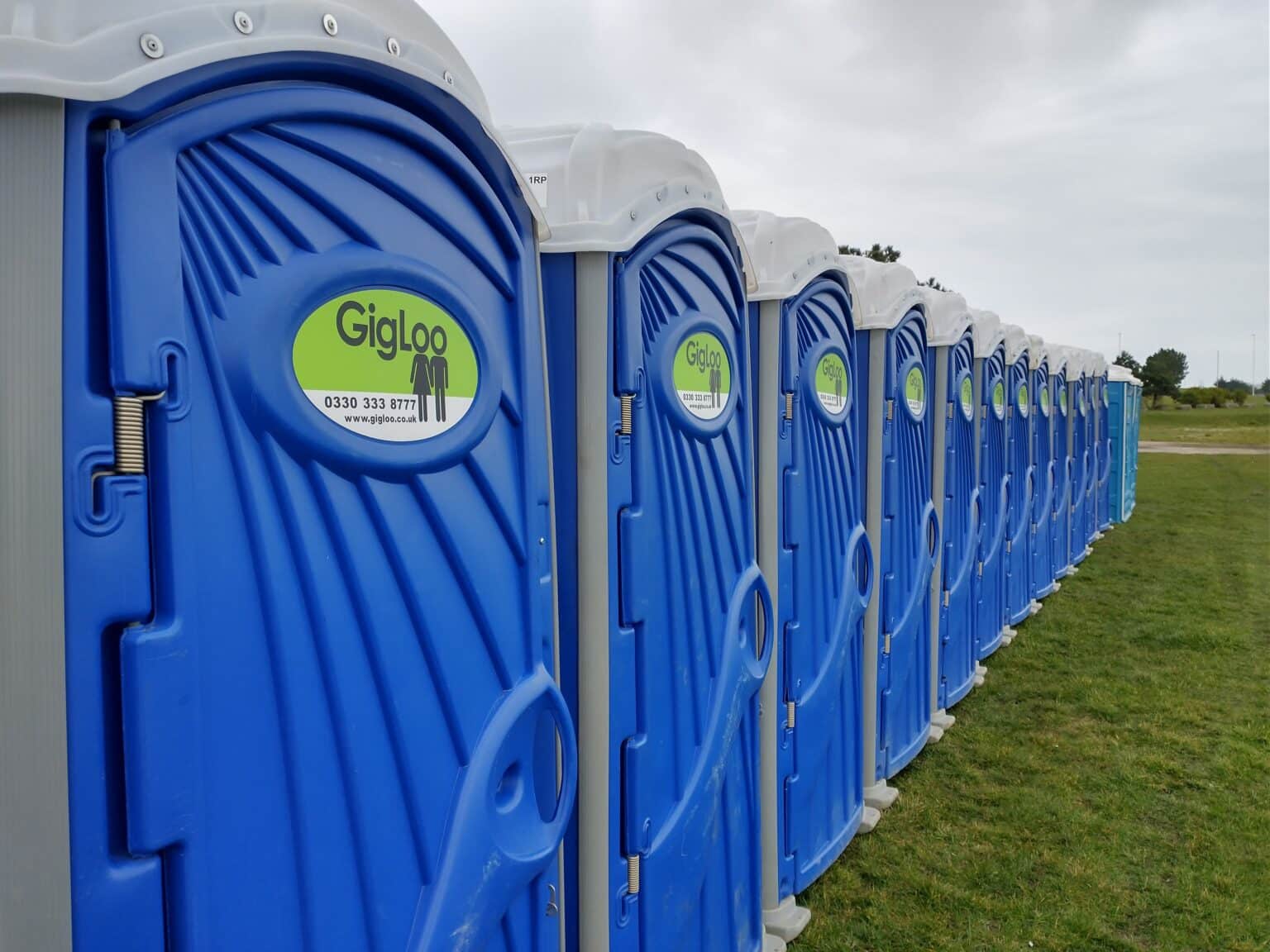 Rent Luxury Portable Toilets Sussex - GigLoo